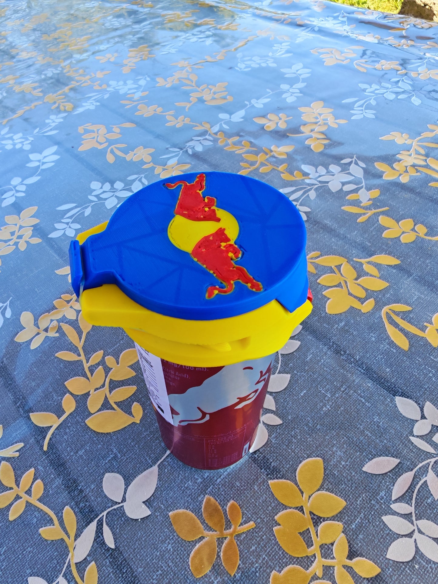 PopTop Mini pour Red Bull 250 mL – Couvercle Réutilisable Imprimé en 3D