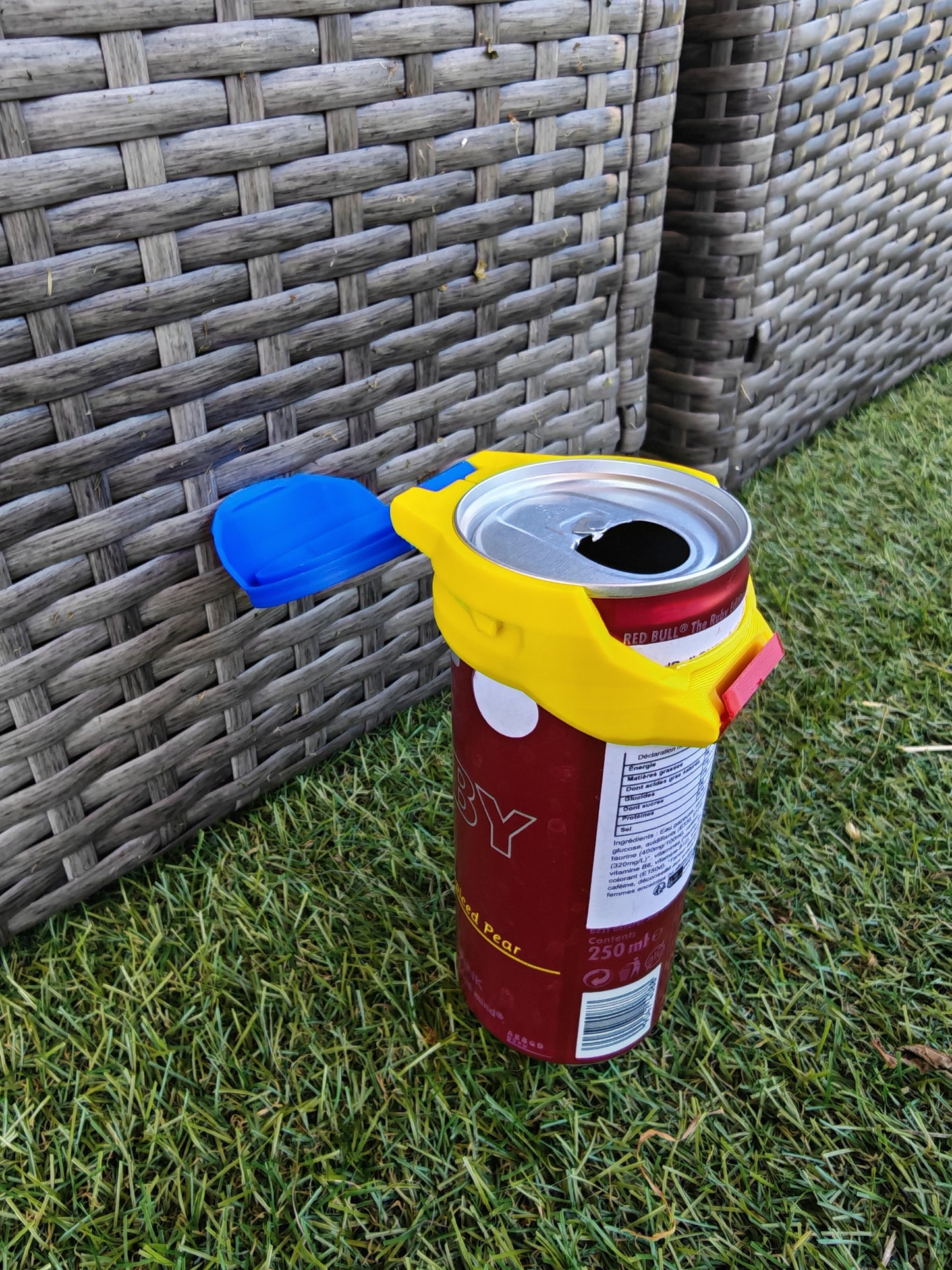 PopTop Mini pour Red Bull 250 mL – Couvercle Réutilisable Imprimé en 3D